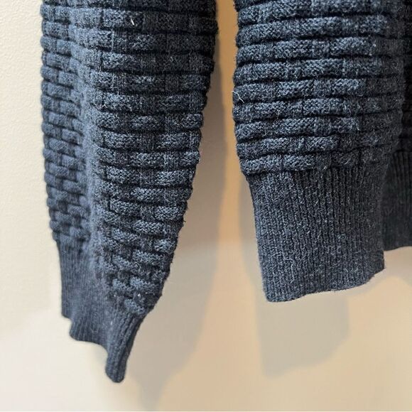 A Frame charcoal basketweave cotton/poly sweater M - Picture 3 of 7